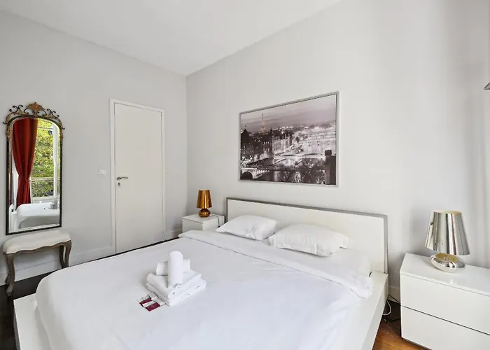 Апартаменты Serenty - Champs-elysees & Arc De Triomphe